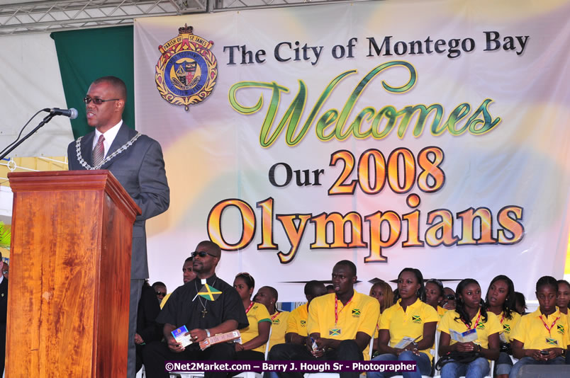 The City of Montego Bay Welcomes Our 2008 Olympians - Western Motorcade - Civic Ceremony - A Salute To Our Beijing Heros - Sam Sharpe Square, Montego Bay, Jamaica - Tuesday, October 7, 2008 - Photographs by Net2Market.com - Barry J. Hough Sr. Photojournalist/Photograper - Photographs taken with a Nikon D300 - Negril Travel Guide, Negril Jamaica WI - http://www.negriltravelguide.com - info@negriltravelguide.com...!